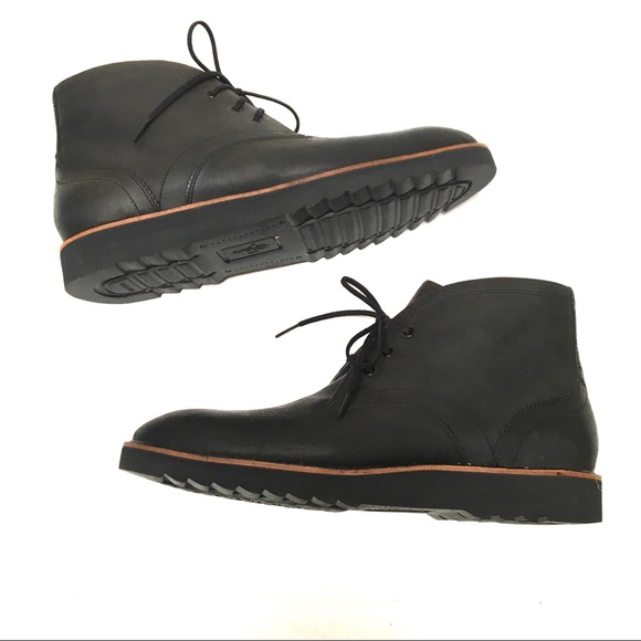 cole haan chukka black